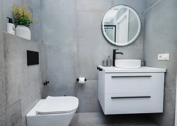 Апартаменты Modern 2 Bed Sea View Pool Access