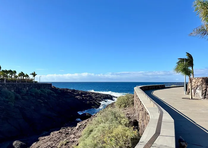 Modern 2 Bed Sea View Pool Access Апартаменты *