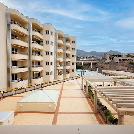 Apartment Modern 2 Bed Sea View Pool Access *